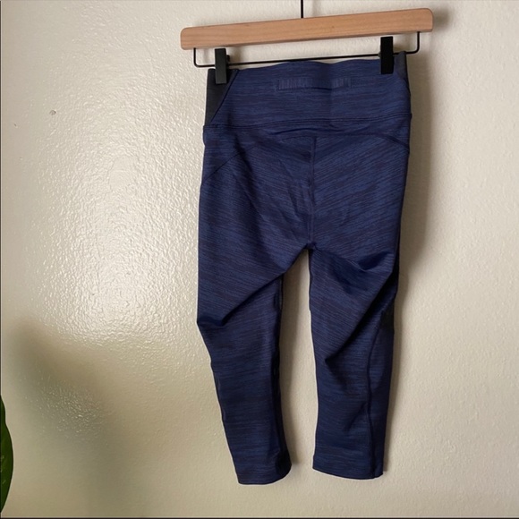 Outdoor Voices | Two Tone Leggings - Picture 4 of 6